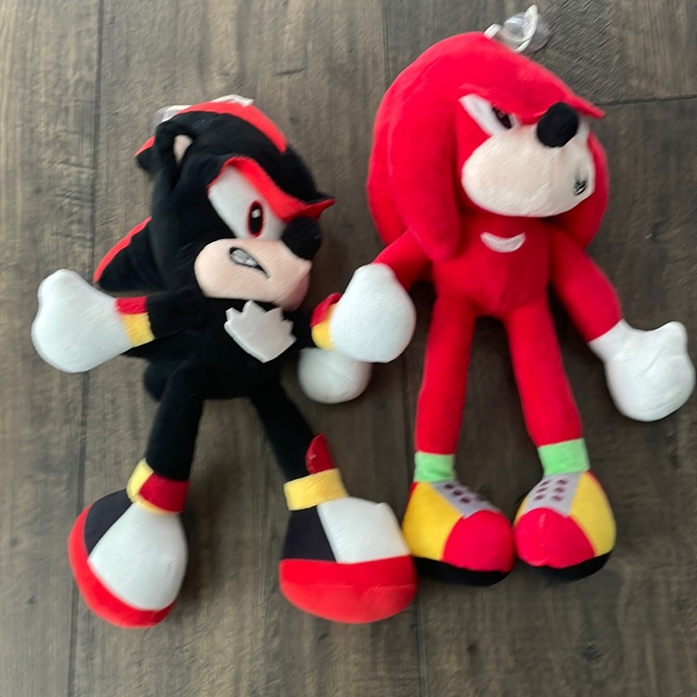 EUC Sonic’s Knuckles and Shadow soft plush